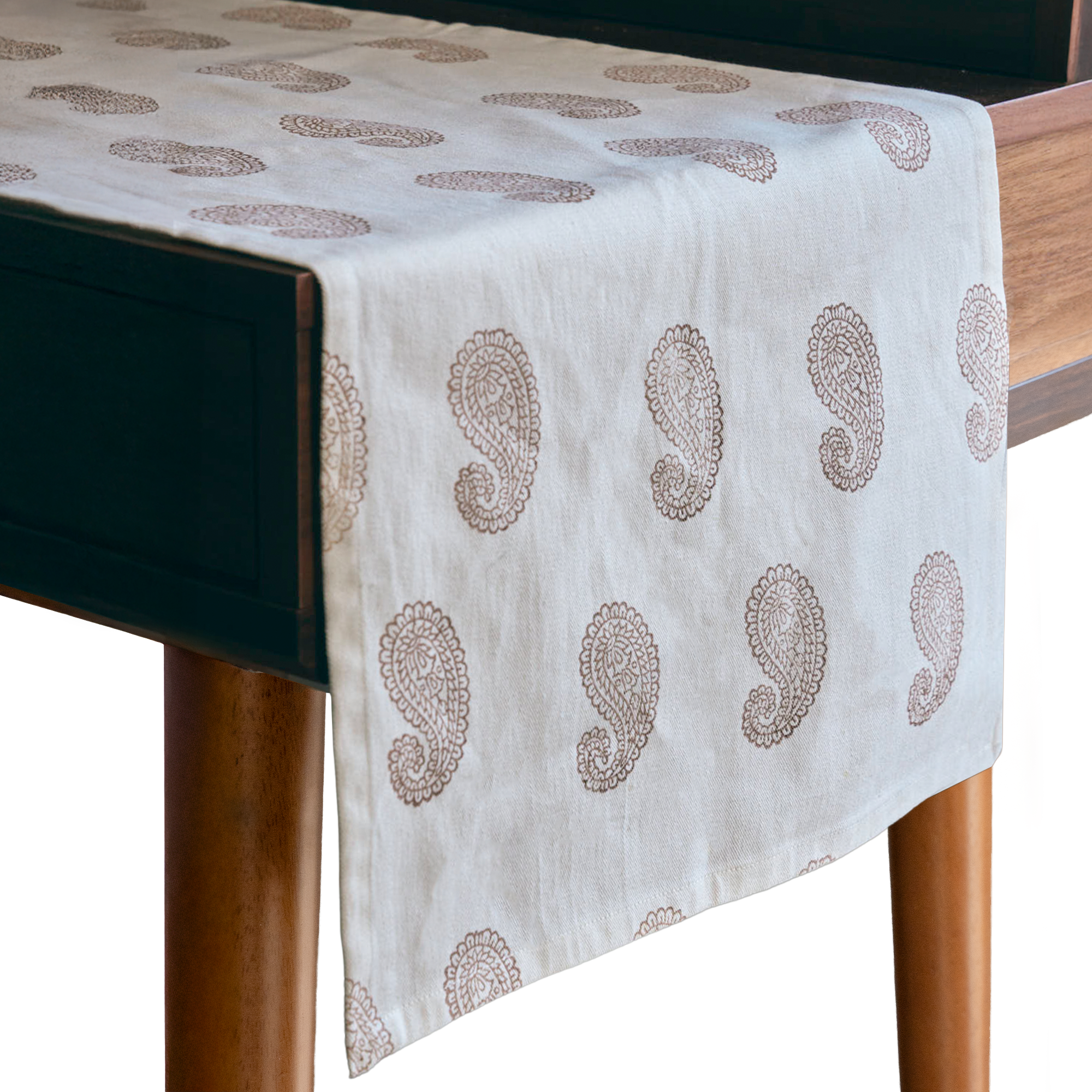 Paisley Love Table Runner